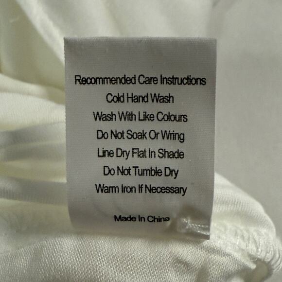 Coven and Co XL NEW Halo Gown Bump Friendly White Romantic Soft Flowy - Picture 10 of 15